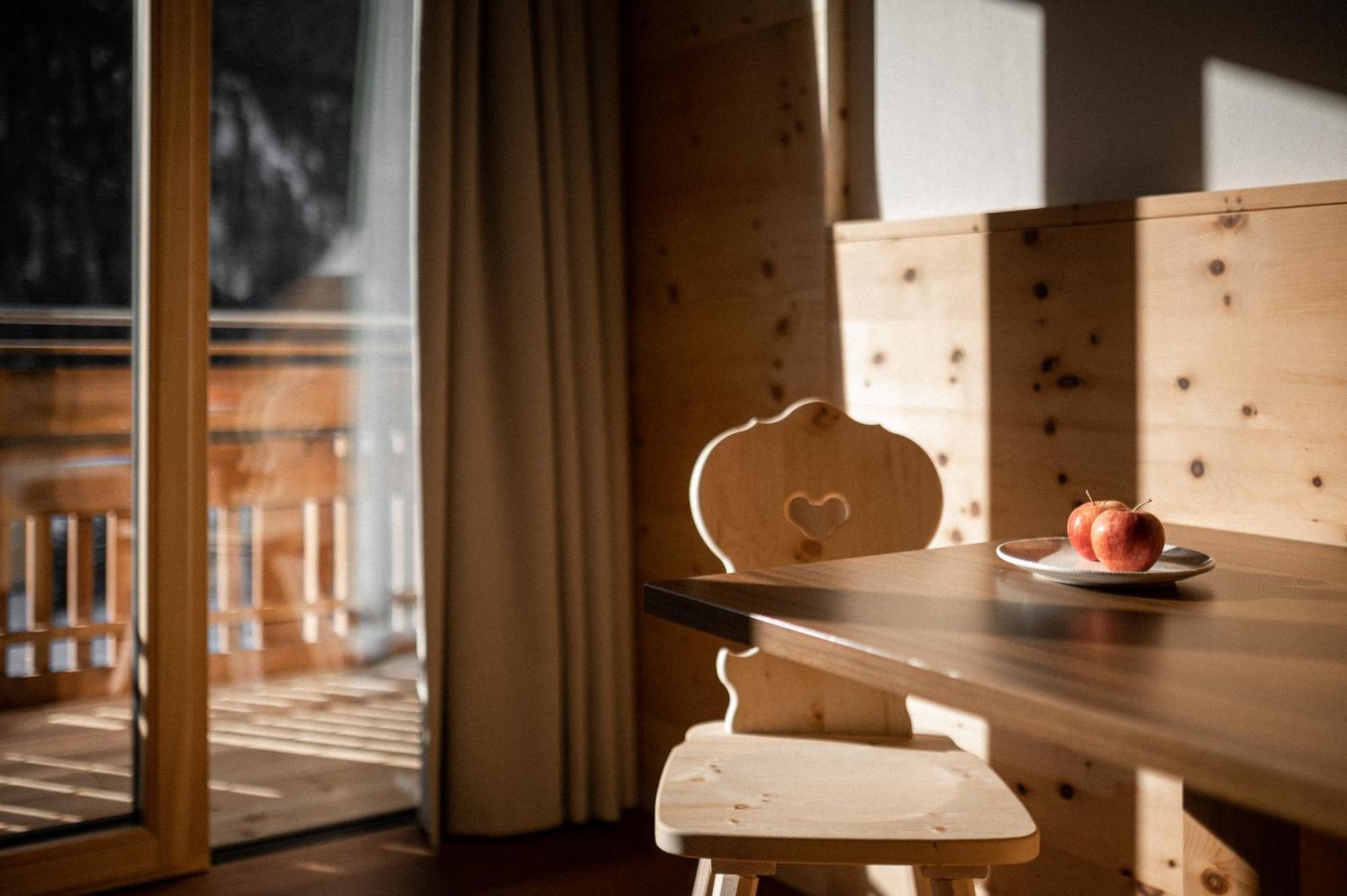 Hotel Cristallo Solda Pokoj fotografie