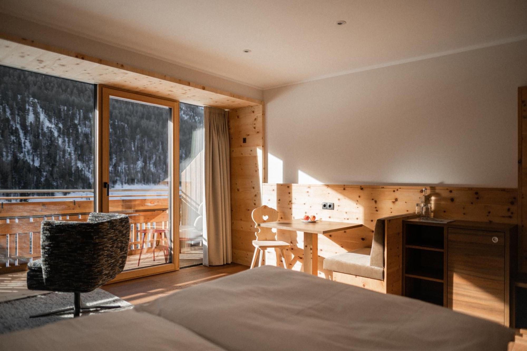 Hotel Cristallo Solda Pokoj fotografie